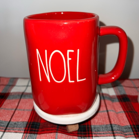 Rae Dunn NOEL MUG 2020 🇺🇸 release - Picture 1 of 1